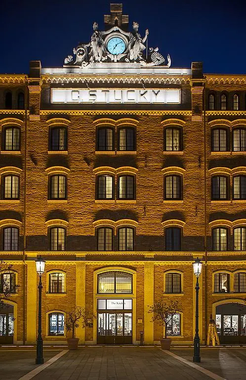 Molino Stucky Flat Apartment Venice Italy